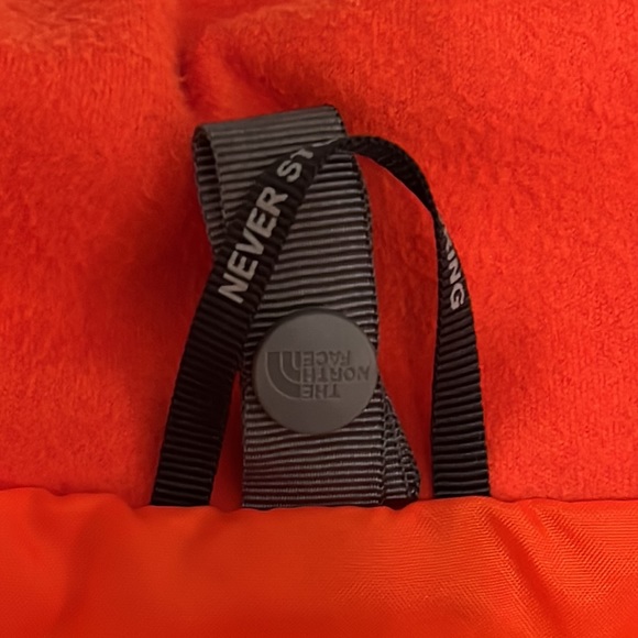 The North Face HYVENT Men’s Waterproof Jacket Size Medium - Picture 13 of 16